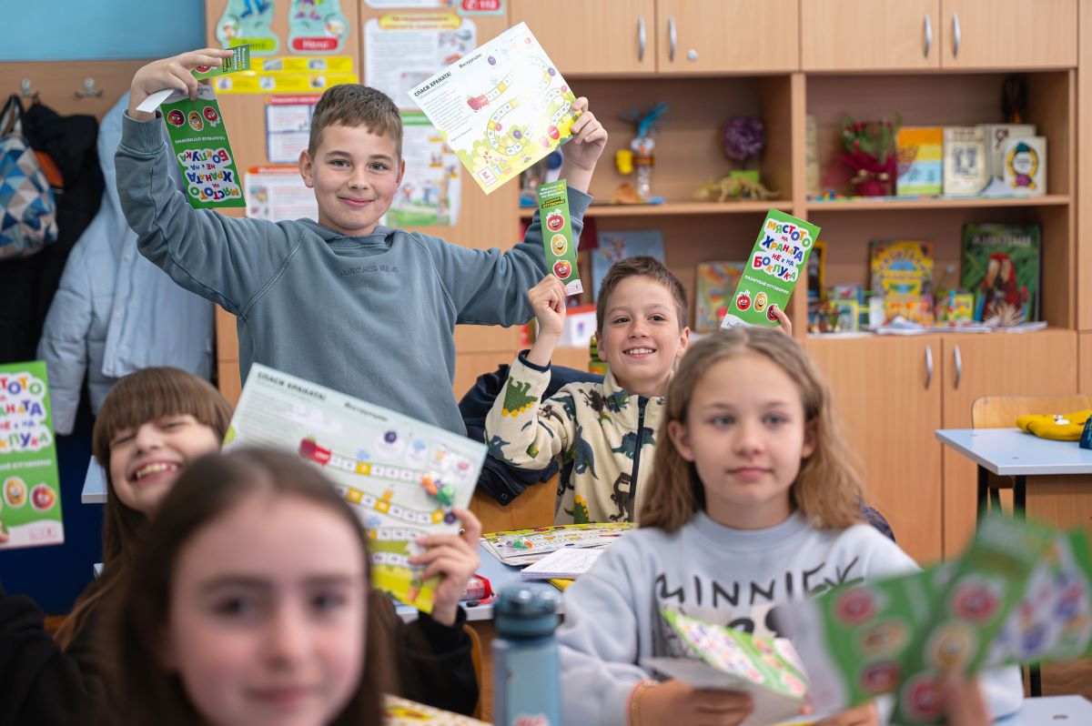 36SU Maksim Gorki Kaufland Foodbox (2)