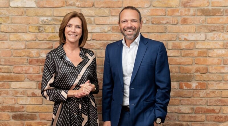 Dorsum Leadership Mariann Meszaros Robert Ko